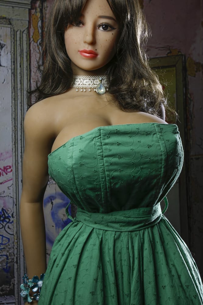 153cm Janice 1